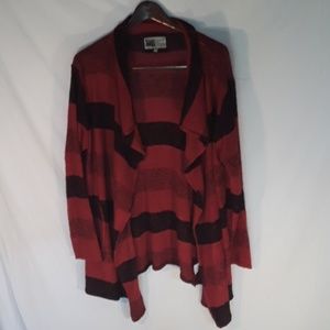 Habitat L Poncho IT HAS POCKETS:)